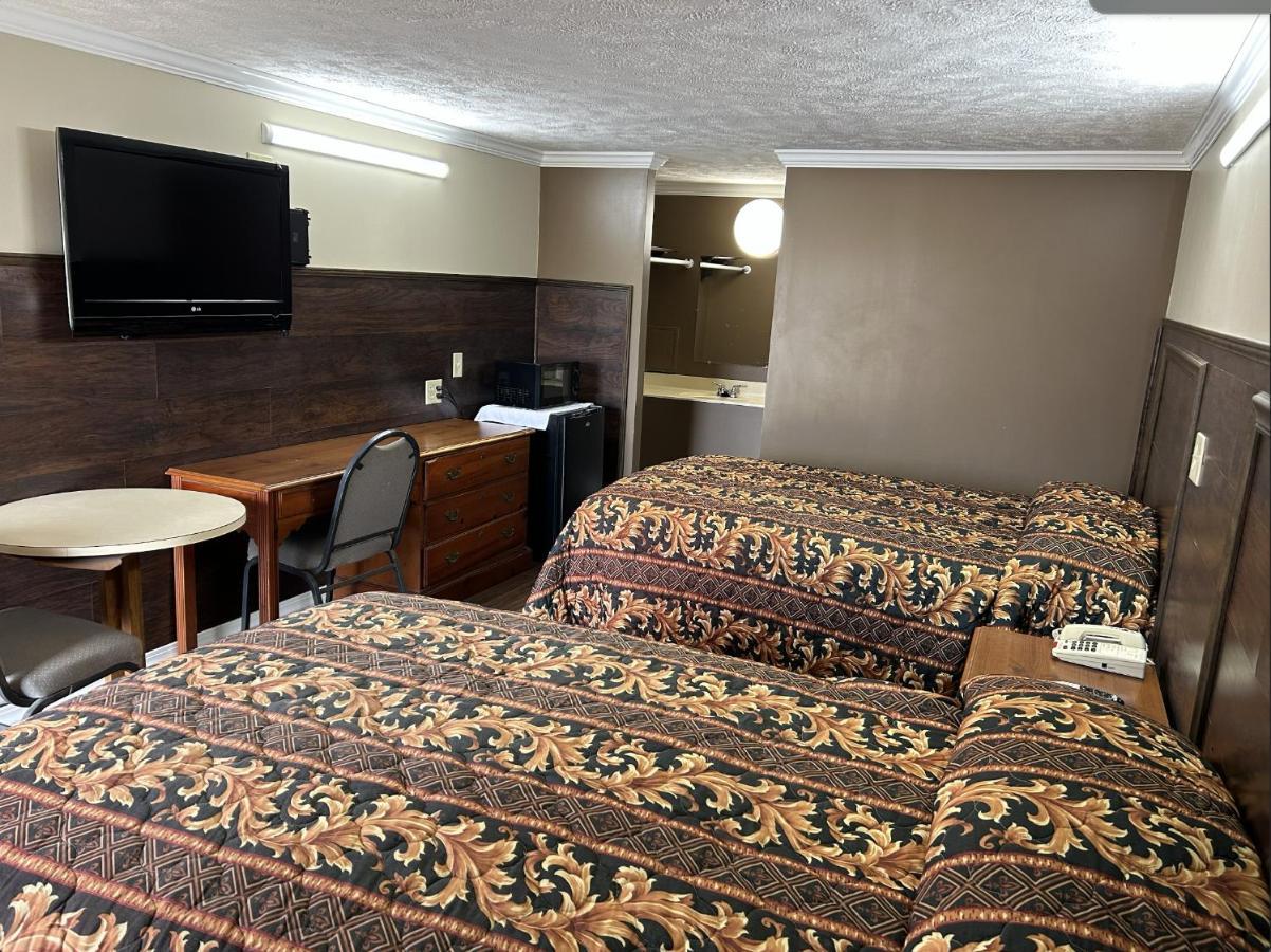 Spanish Inn Motel Brookhaven Bagian luar foto